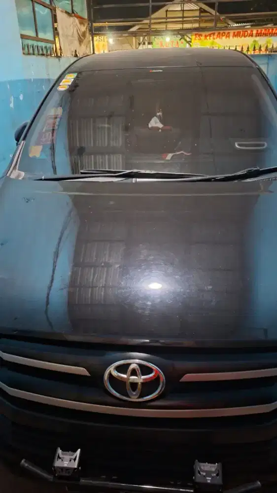 Toyota Innova Reborn G 2.0 M/T Bensin 2016 Warna Hitam