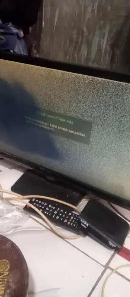 Tv led samsung 22in dan setbox