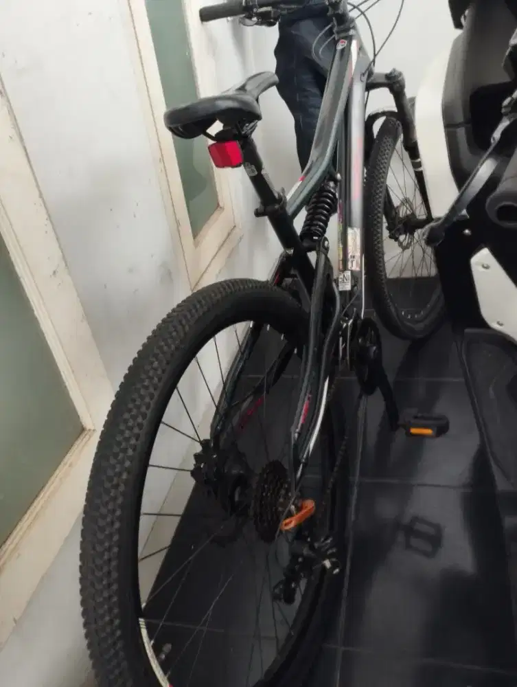 Sepeda dewasa THRILL