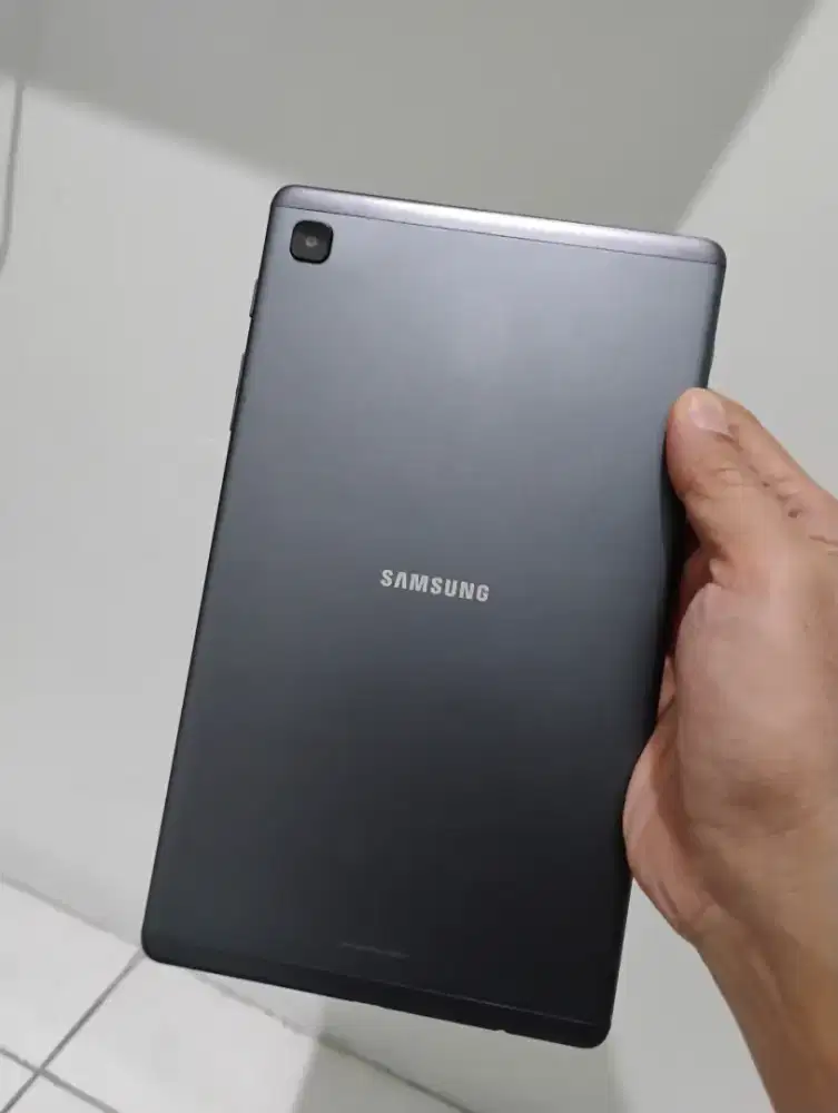 Samsung tab lite 3/32gb