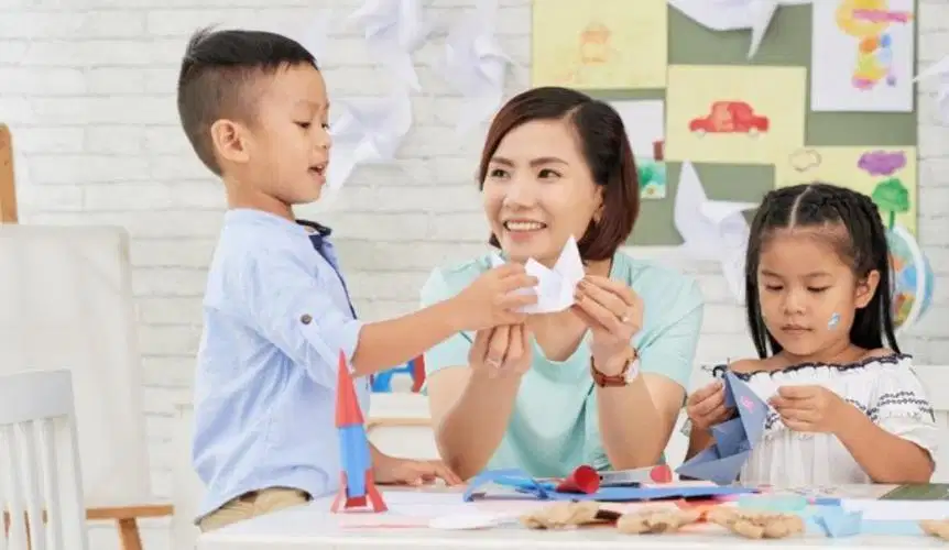 Dibutuhkan baby sister/pengasuh anak