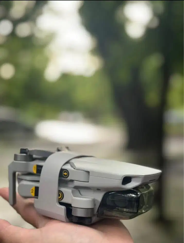 DJI Mini 2 Fly More Combo – Mulus Like New, Lengkap