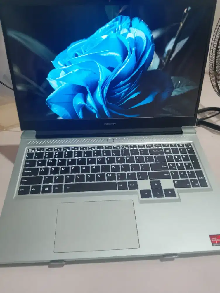 Advan Pixwar AMD Ryzen 7 6800H 16GB/512GB 15.6 Inch IPS FHD Windows11