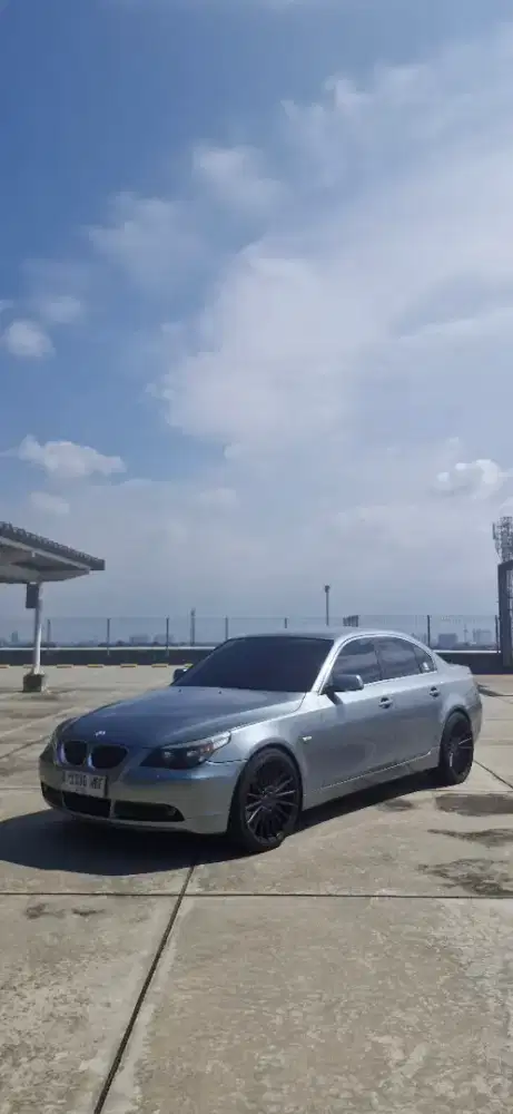 BMW e60 523i Well Maintained Good Condition
