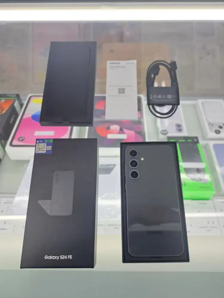 Second Samsung Galaxy S24 FE 8/256GB Graphite Ex SEIN Mulus Fullset