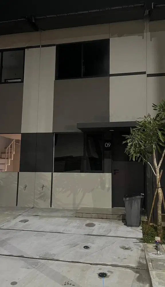 DISEWAKAN RUMAH DI XYZ BLU LIPPO CIKARANG