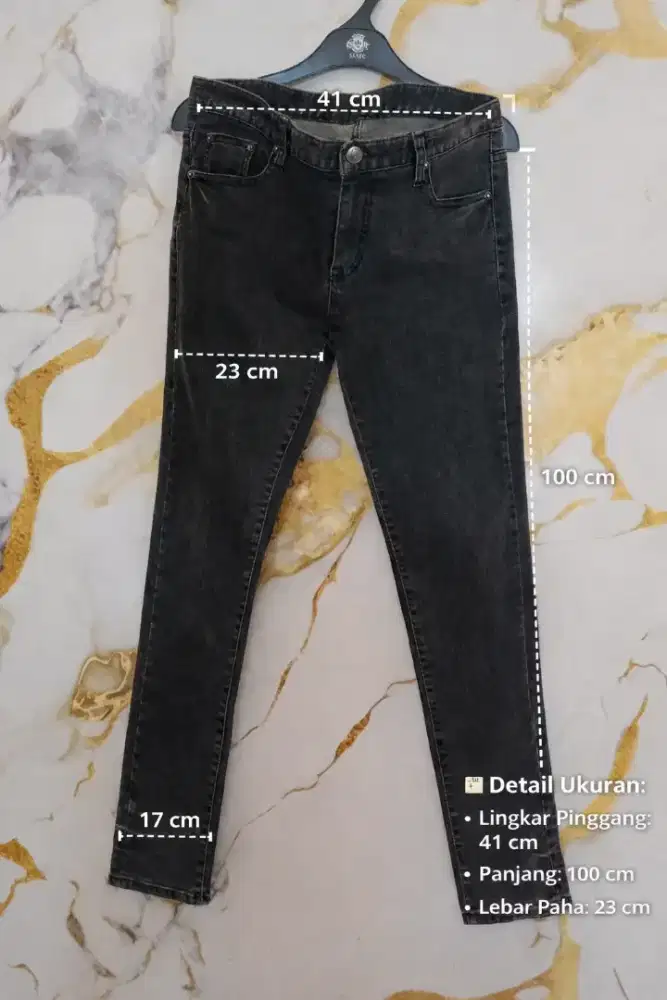 Jeans Hitam Slim Fit Premium | Pinggang 41cm Kondisi Mulus& Siap Pakai