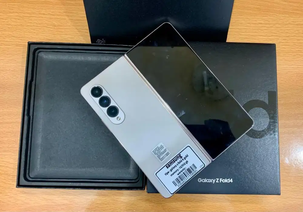 Samsung Z Fold 4 Beigi 12/512gb sein