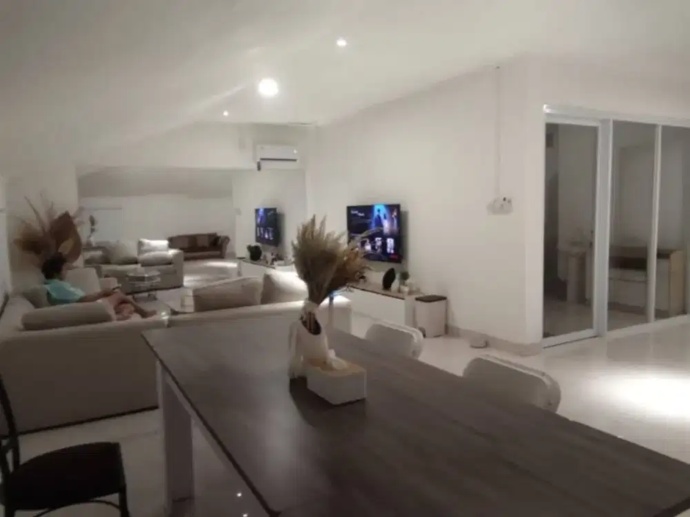 Dijual Rumah Hoek Bagus Siap Huni 3.5 Lantai di Sunter Agung, Jakarta Utara