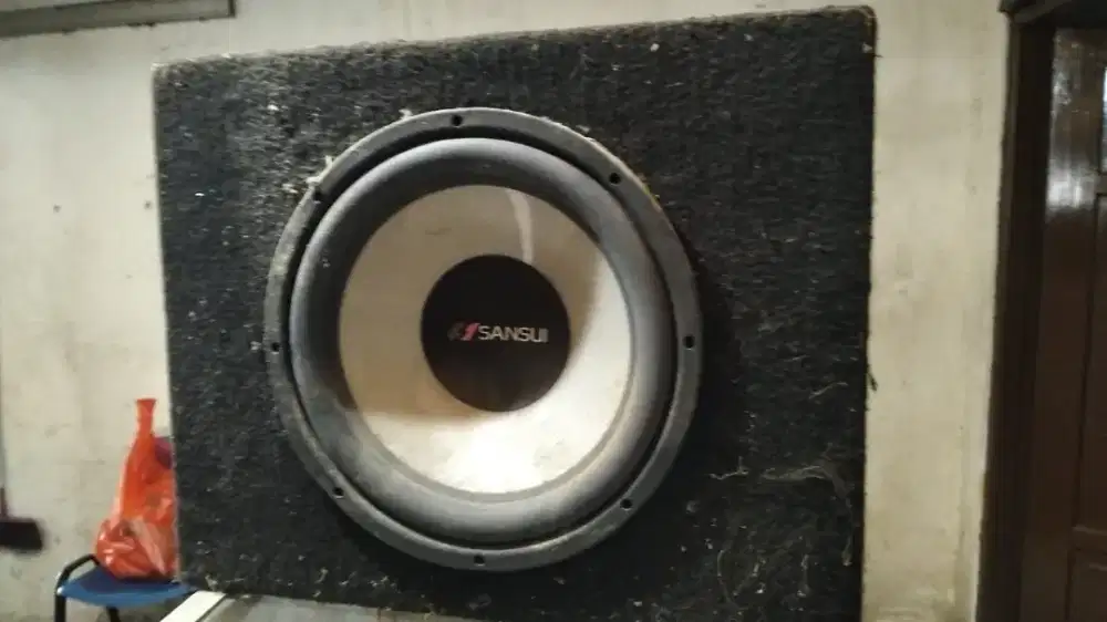 Speaker mobil gede  kotak