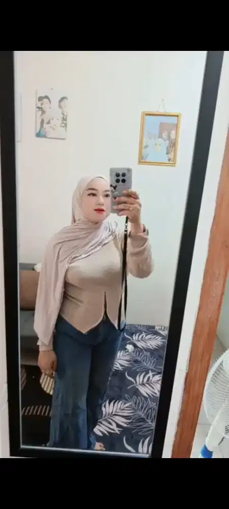 Saya sedang mncari pekerjaan