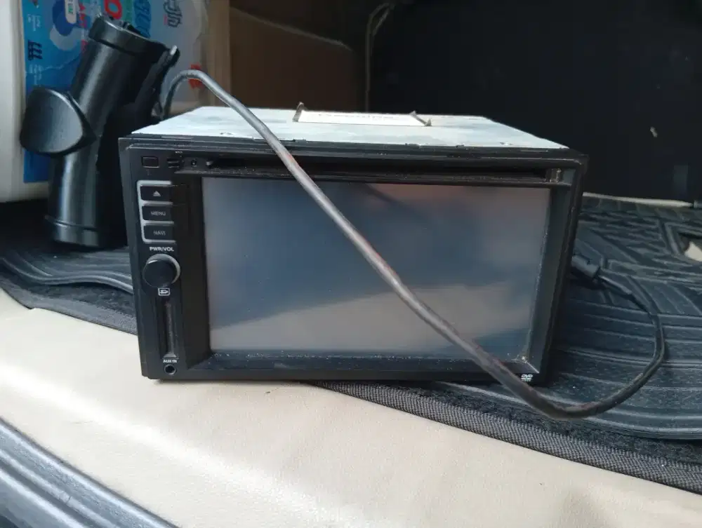Dijual cepat, head unit bawaan daihatsu xenia