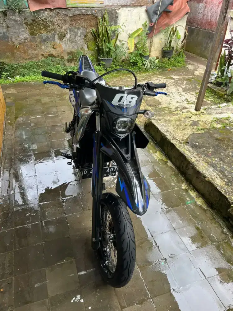 Yamaha WR 155 2022