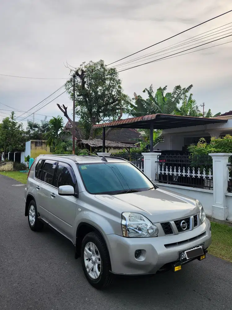 Nissan Xtrail ST 2.0 Tahun 2011 Manual