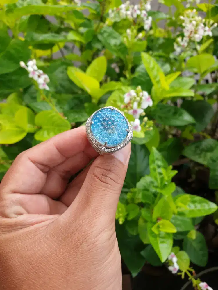 Natural Blue Topaz 32.66 crt