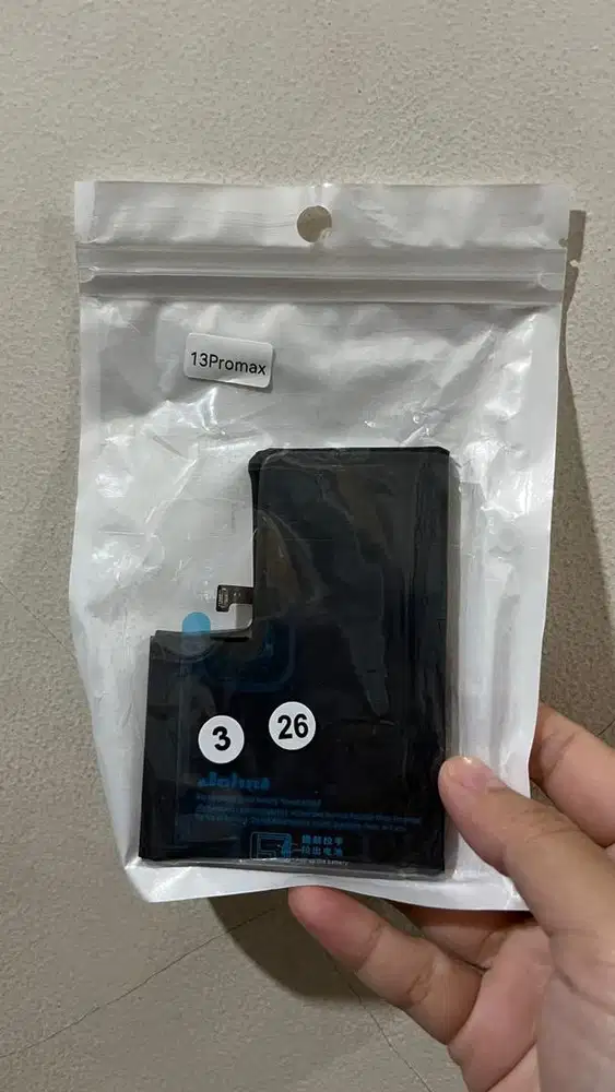 Baterai iPhone 13 pro