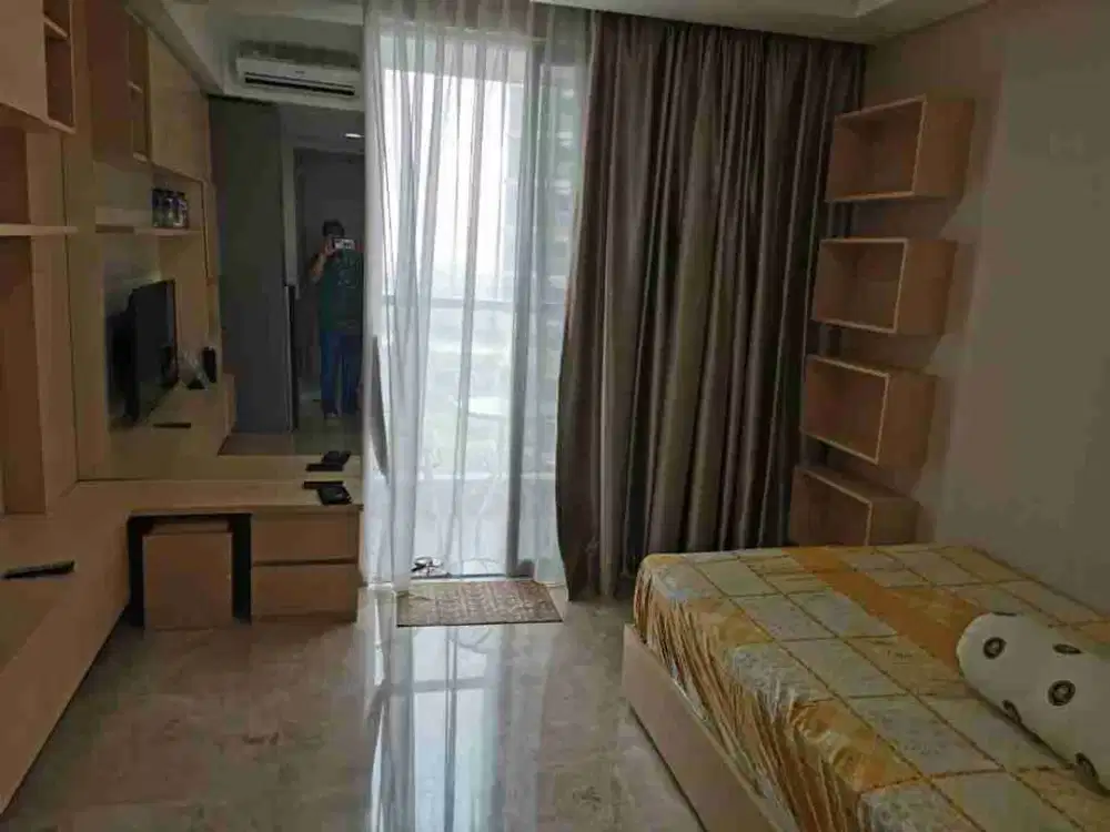 DIJUAL APARTEMEN GOLD COAST STUDIO FURNISH