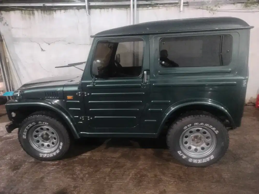 Jimny jangkrik 4x4 th81