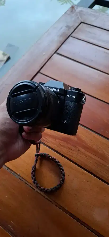 Mirrorless Fujifilm XT10
