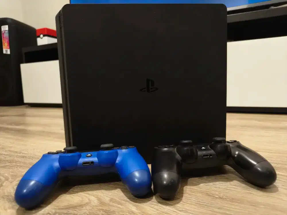 JUAL PS4 SLIM 1TB MULUS