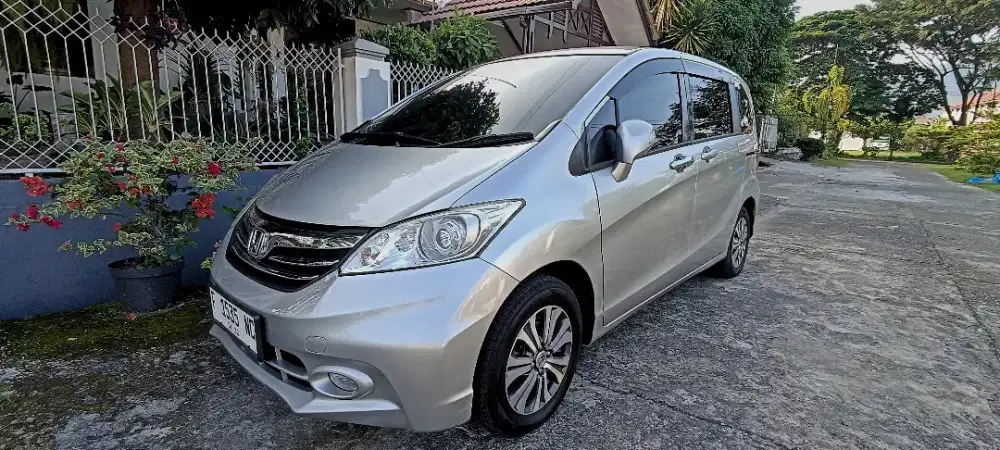Honda Freed PSD 2013 Pribadi