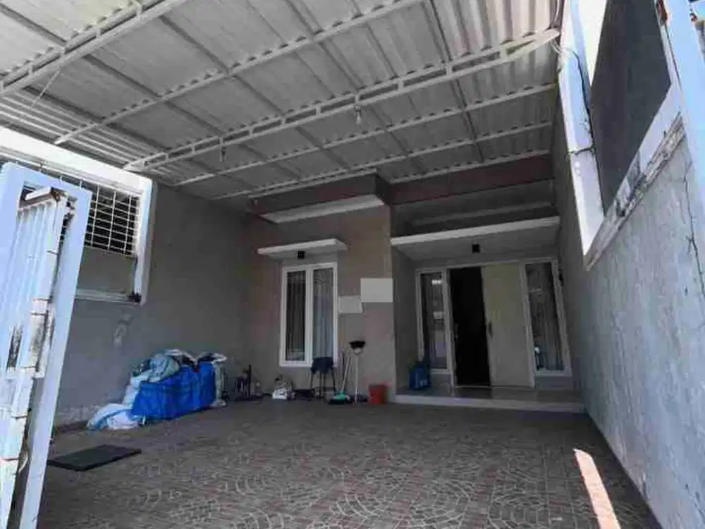 Di sewakan Cepat,Rumah Baru Gress tempat strategis.