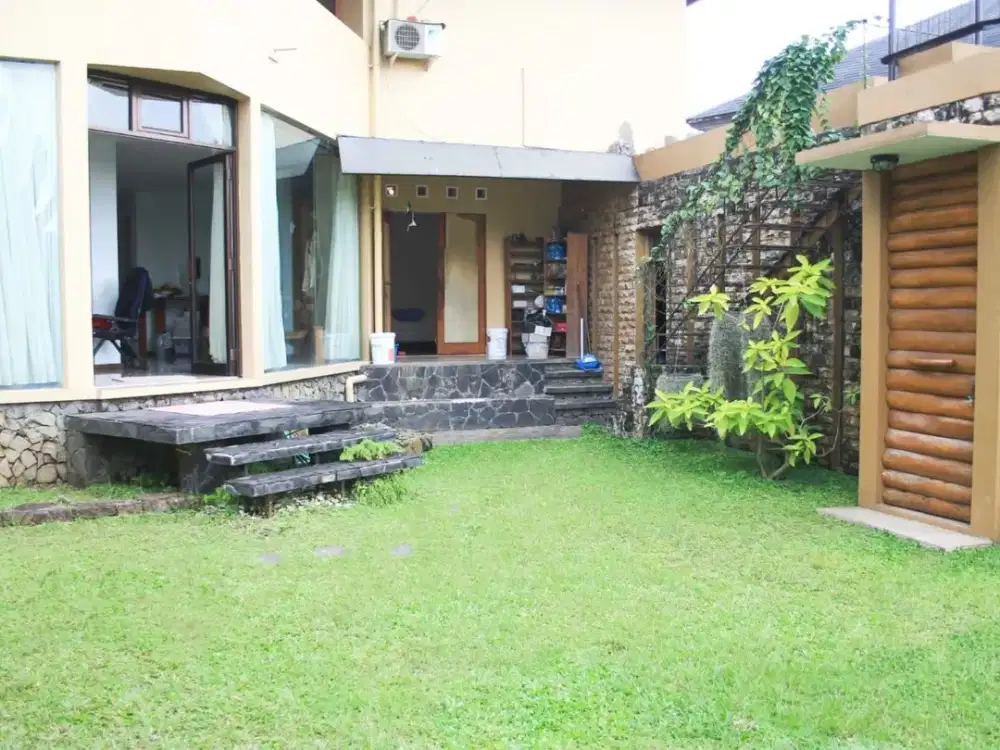Rumah Villa Modern di Cipaku Atas View Kota Bandung