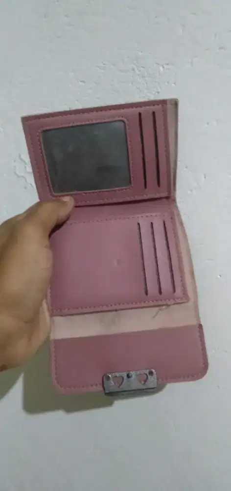 Di jual semua macam dan model barang kesenangan ,hobi wa,hp