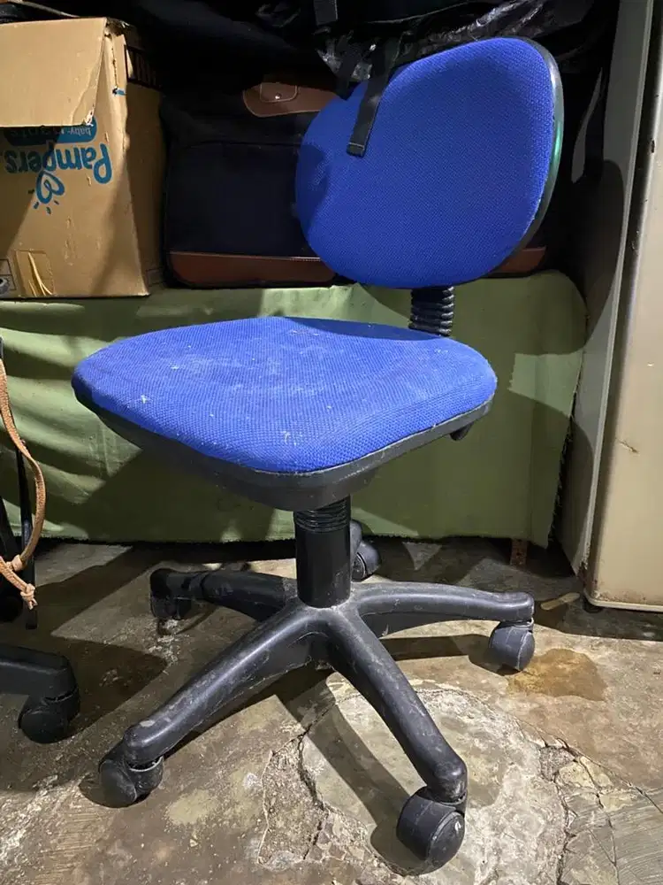 KURSI BELAJAR / KURSI KERJA PRELOVED