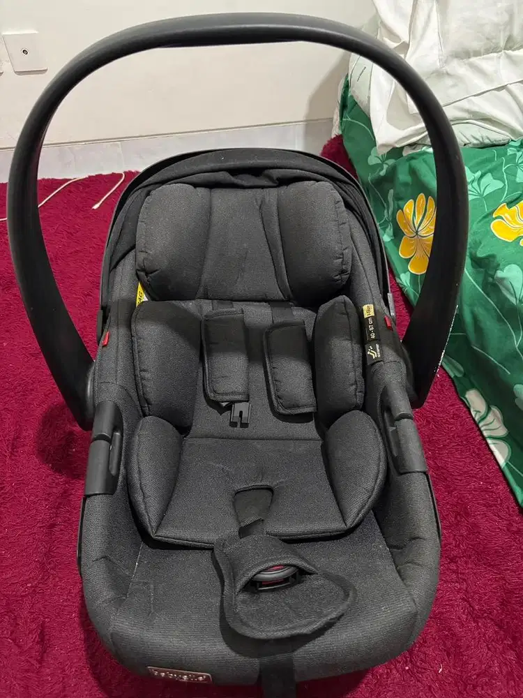 Preloved carseat infant baby