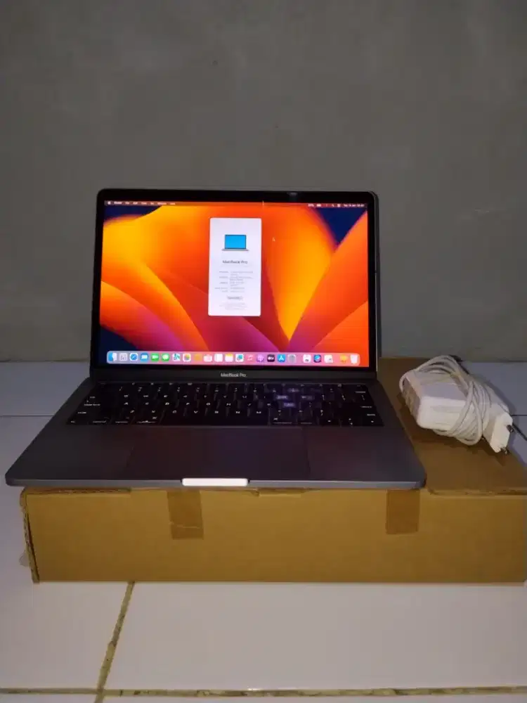 Macbook Pro 2017 8/256 Warna Space Grey