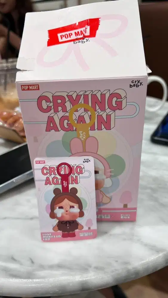 Popmart Labubu edisi cry baby