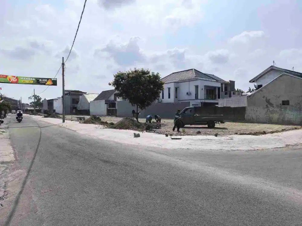Tanah Tepi Jalan Raya dan Jalan Utama di Gawanan Colomadu. Murah Banget