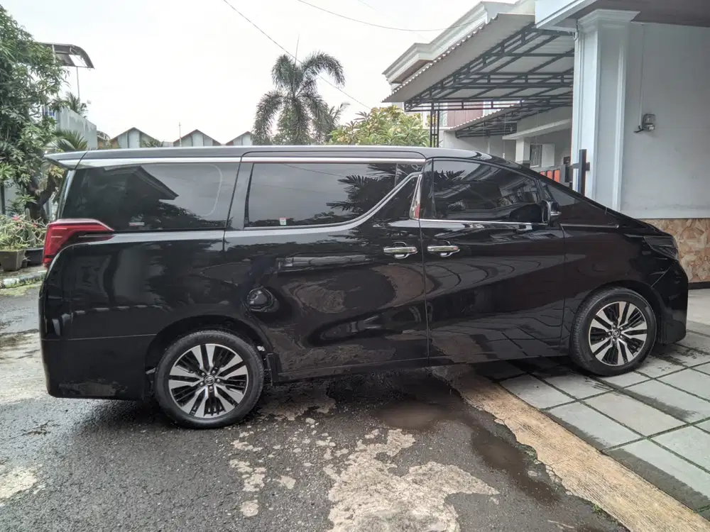 Toyota Alphard 2023 Bensin