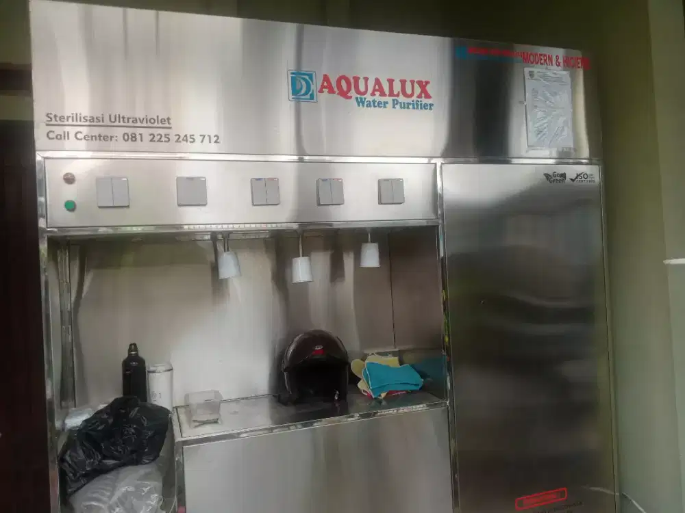 Mesin depot air isi ulang