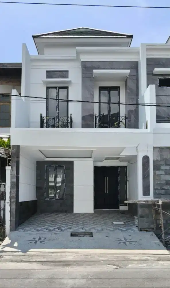 Rumah American Style
Kertajaya Indah Timur