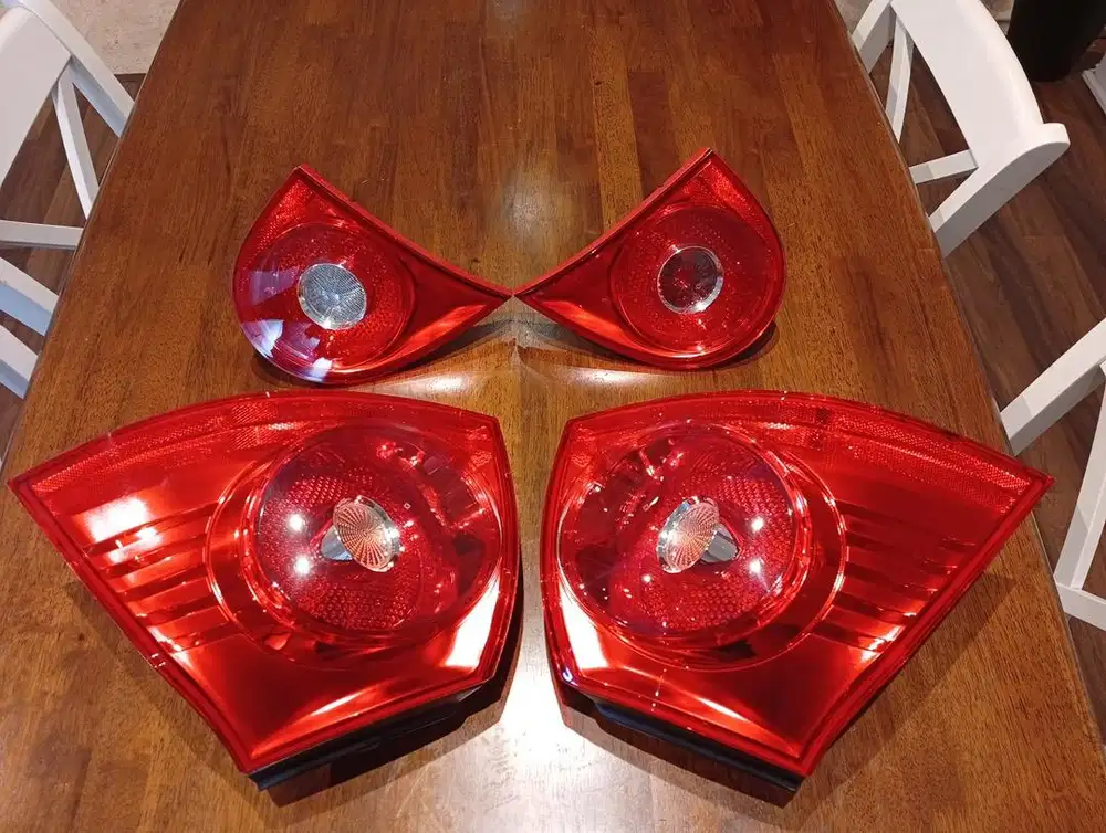 Lampu belakang VW Golf MK 5
