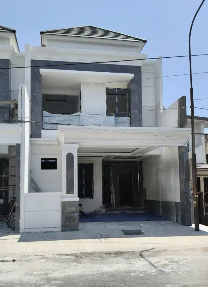 Rumah American Style
Kertajaya Indah Timur