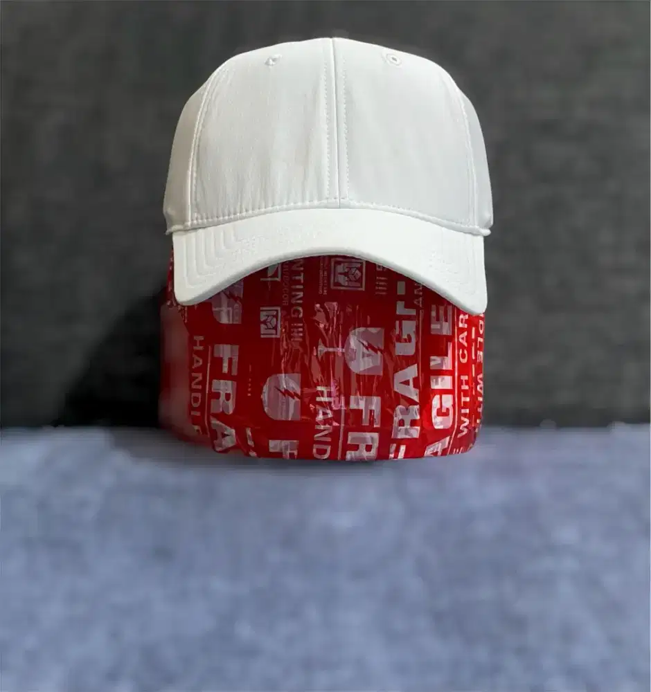 TOPI UNDER ARMOUR PUTIH SIMPLE CAPS SECOND