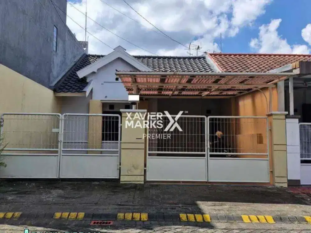 Rumah Siap Huni Baru Renovasi dekat Plaza di Araya Malang
