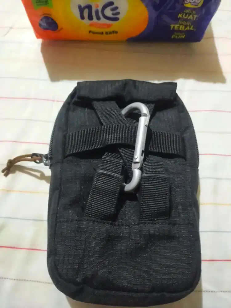 EIGER COMERADE POUCH TAS HP & CARRABINER