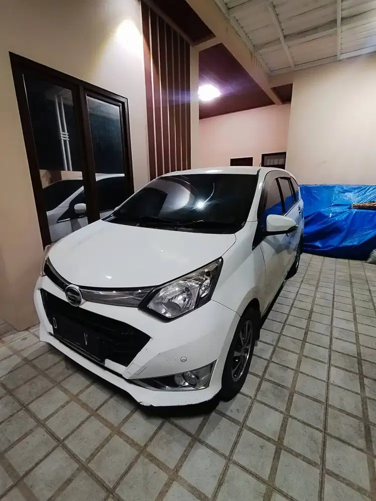 Sigra R Deluxe Matic