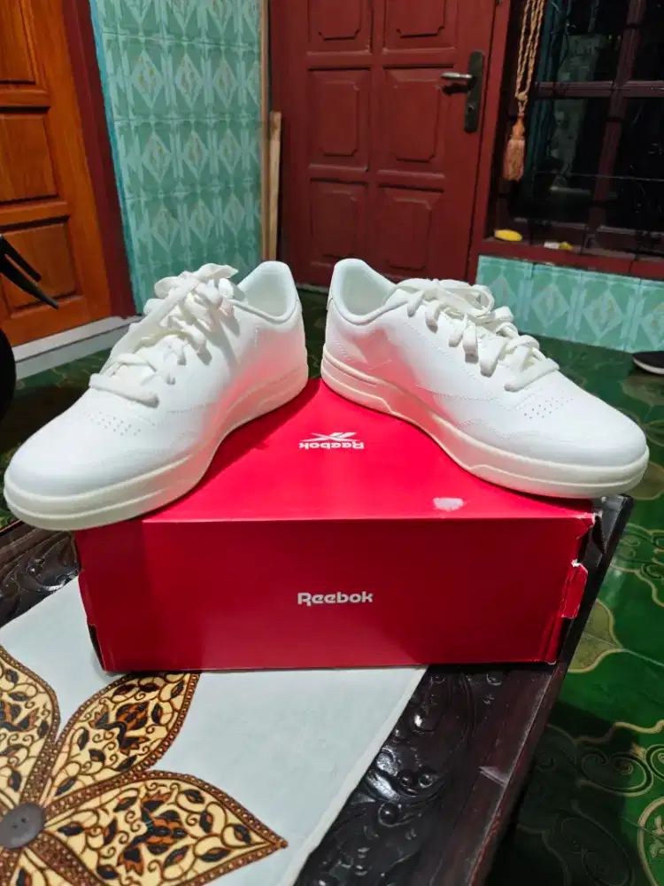 Jual Sepatu Reebok putih