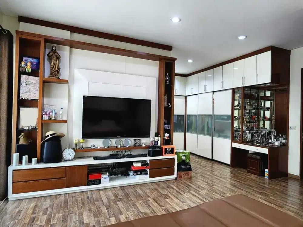 Rumah Muara Karang Blok 8 10x20 Bangunan Baru Langka