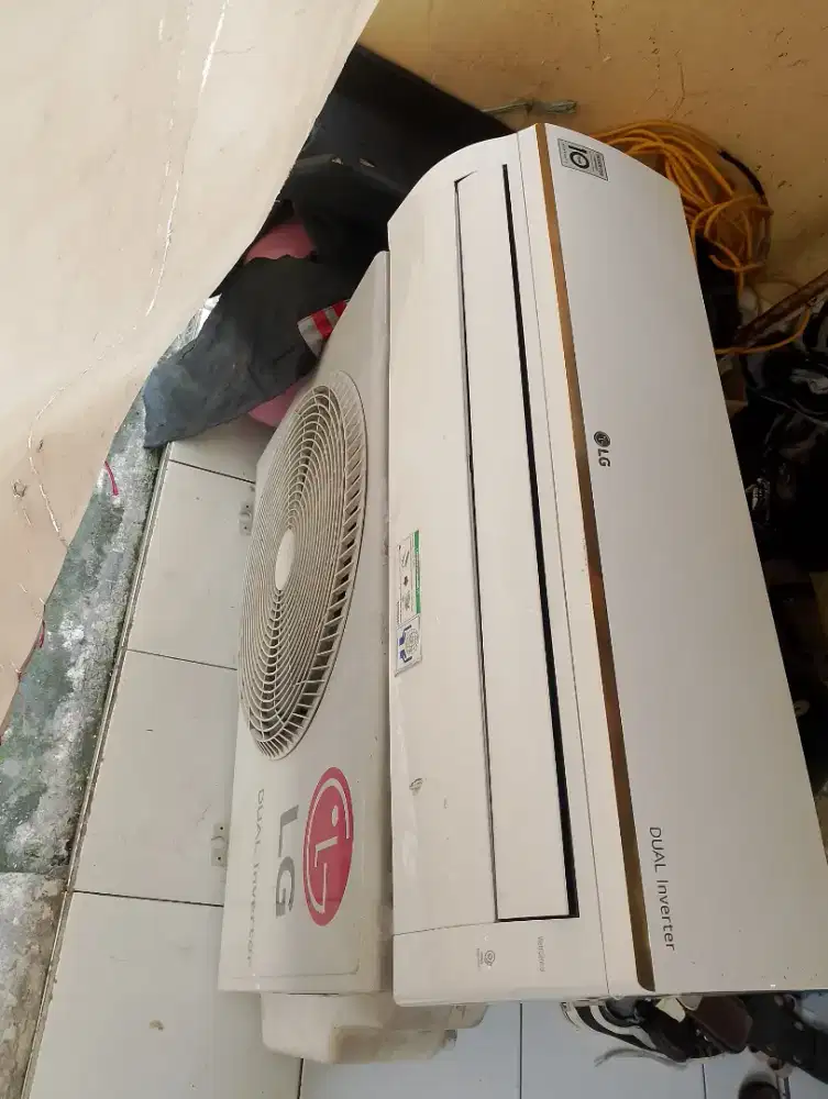 ac LG inverter 1/2pk R32 ori