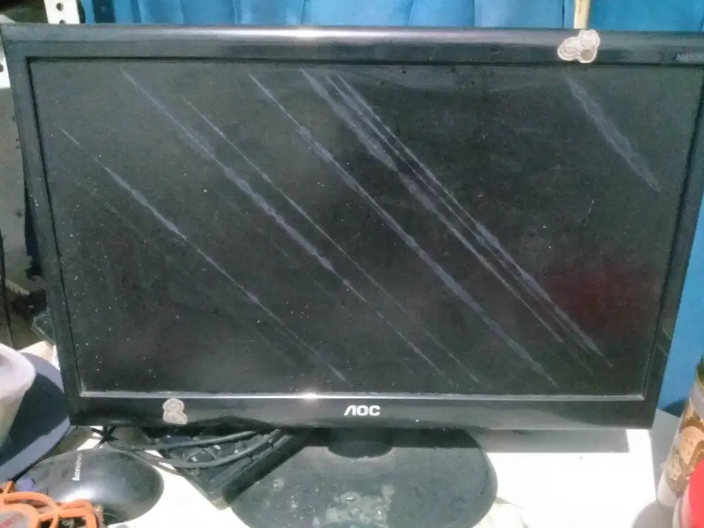 Monitor aoc 19inch minus layar