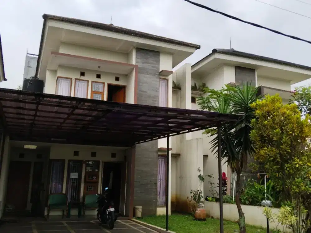 Murah Rumah 2 Lantai di D Jardena Town House Cipamokolan