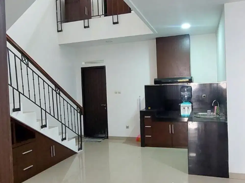 Rumah Minimalis Tengah Kota di Jalan Kelenteng