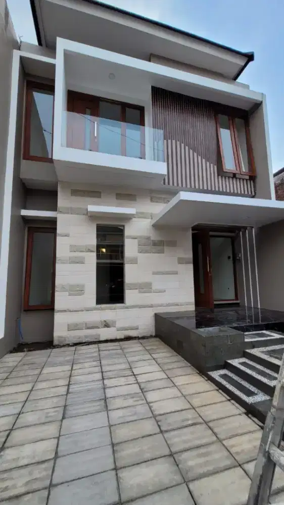 Rumah Baru dijual Murah 2 lantai Taman Anggrek Gentan 2