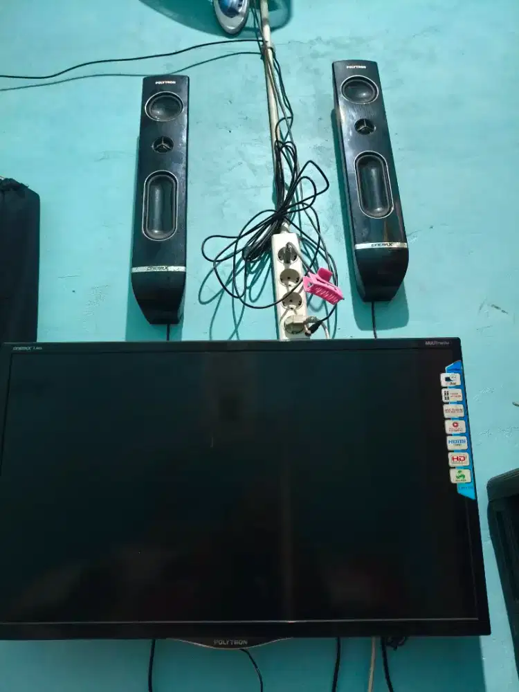 TV polytron 32inch digital